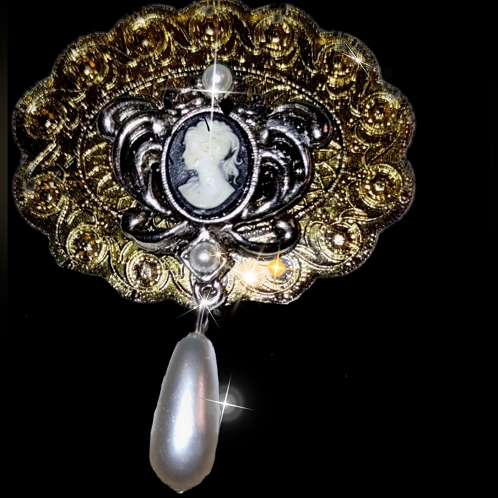 Vintage Cameo Brooch with Dangling Pearl Bead